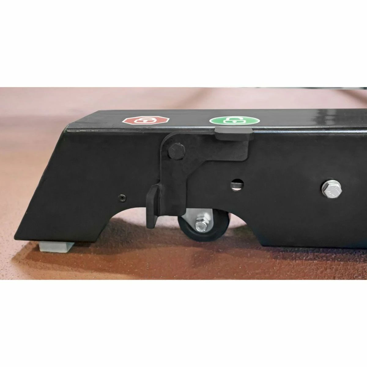 Gill 5M/4M Steeplechase Barrier w/ Drop Down Wheels 2 Gill 5M/4M Steeplechase Barrier w/ Drop Down Wheels - Image 2