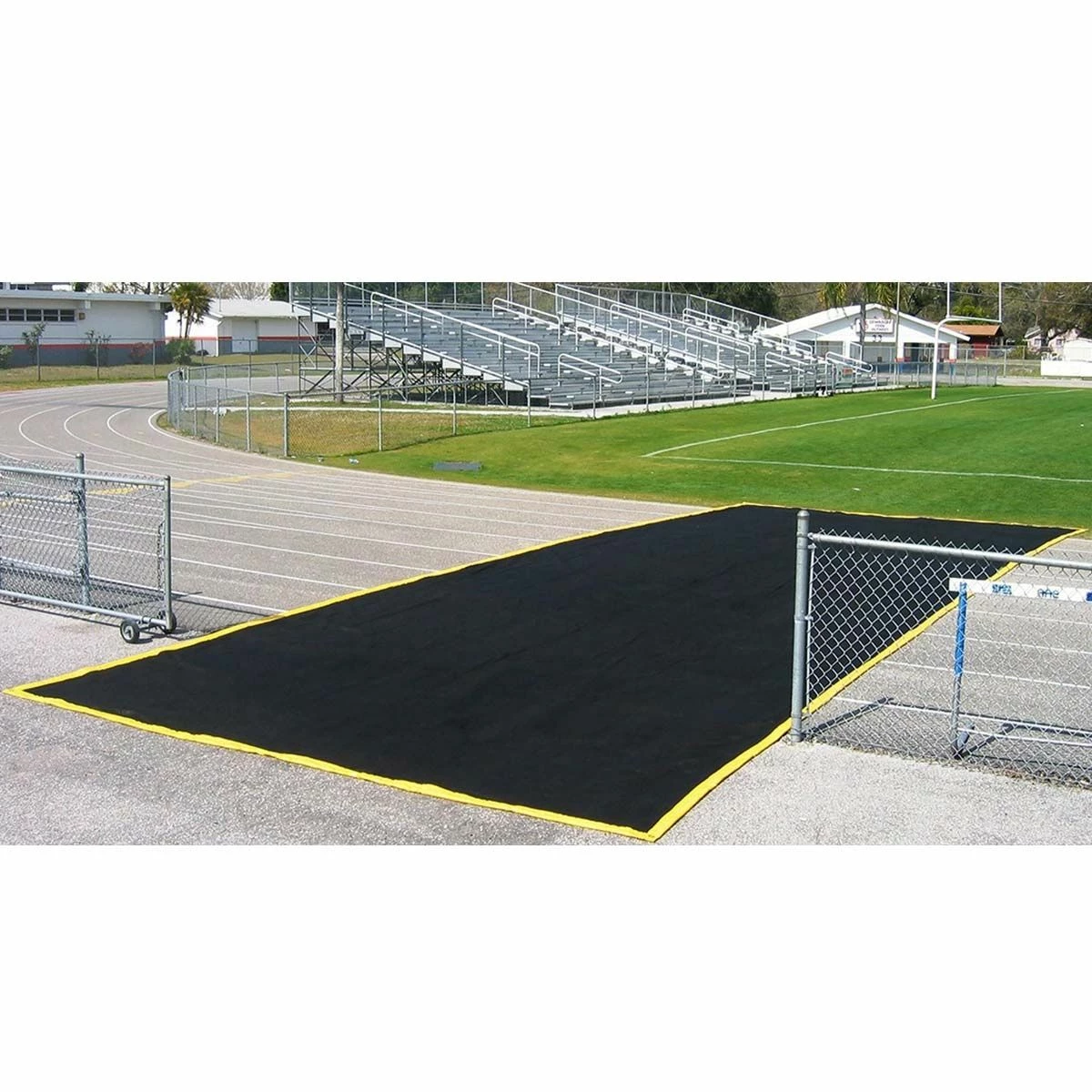 Aer-Flo 3667-G Cross Over Zone Track Protector, 7.5'x30' 1 Aer-Flo 3667-G Cross Over Zone Track Protector, 7.5'x30'